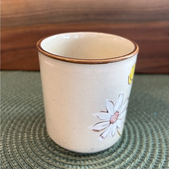 Vintage Daisy & Tulip Flower Mug Norleans Stoneware Coffee Tea Cup Made In Korea - Picture 4 of 9